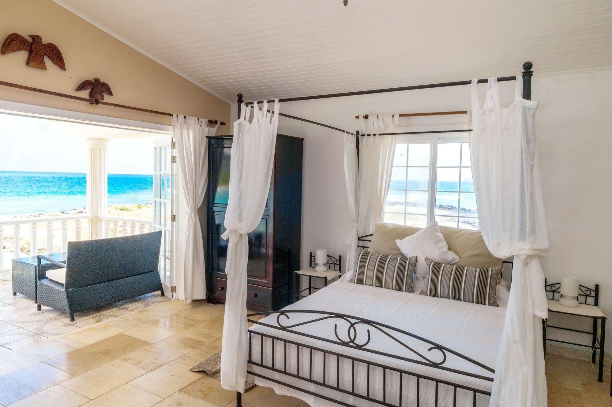 Davids Beach Hotel Clifton Ngoại thất bức ảnh