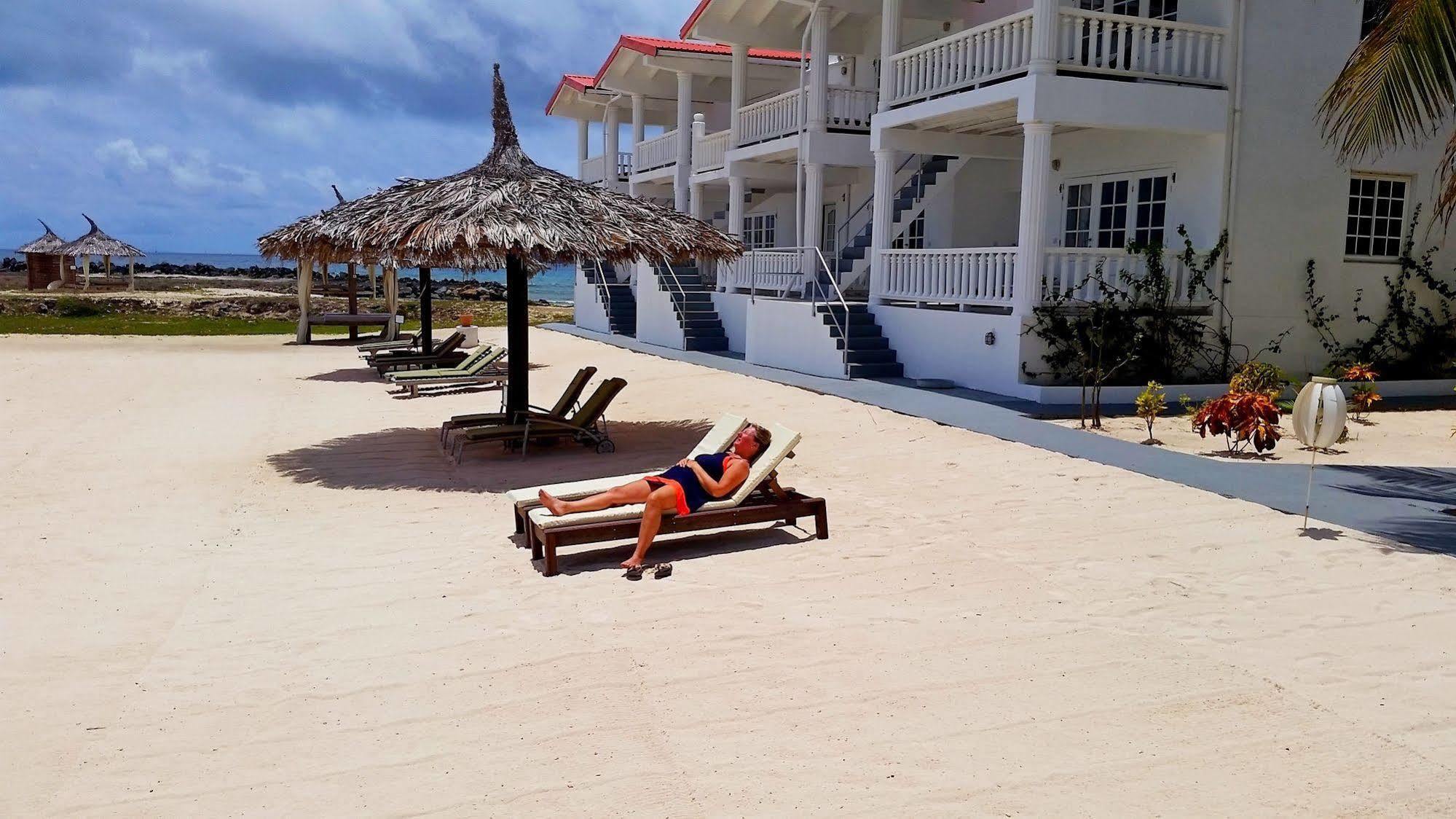 Davids Beach Hotel Clifton Ngoại thất bức ảnh